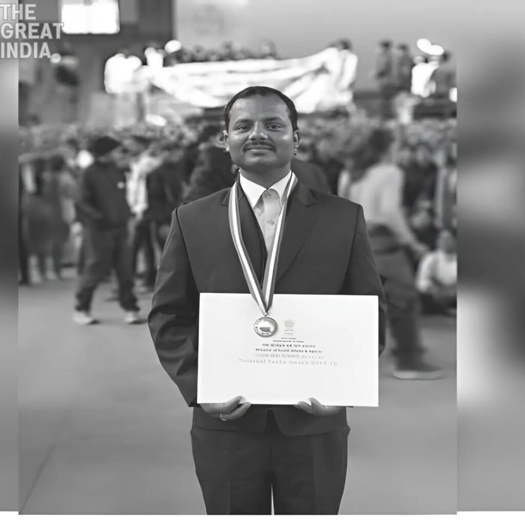 Inspiring Story of Mantu Kumar who is fighting against Superstition