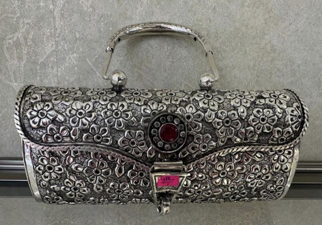 PM Modi Andhra silver clutch